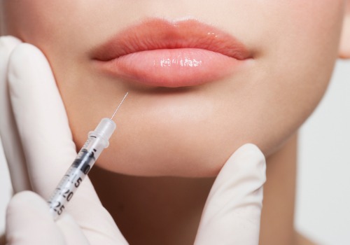 close-up-of-woman-receiving-botox-injection-in-lips-picture-id147206877 (1) close-up-of-woman-receiving-botox-injection-in-lips-picture-id147206877 (1)